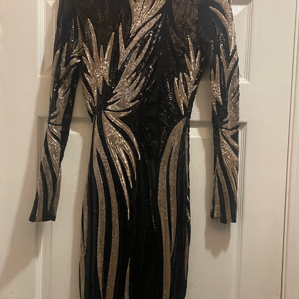 Elegant Black and Gold Sequin Dress